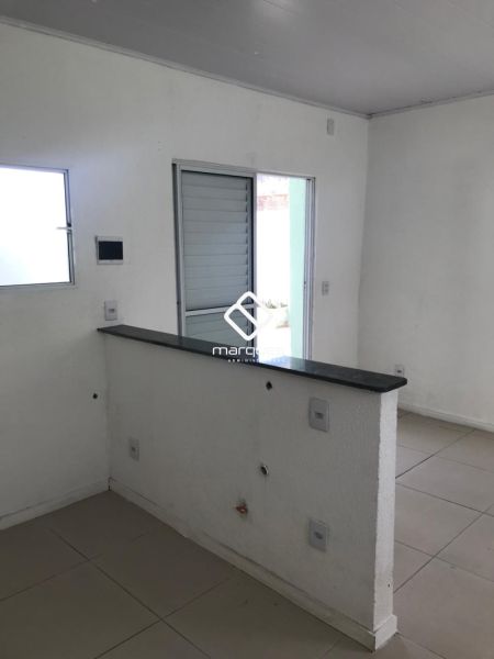 Casa com 3 quartos, 2 banheiros e 190m² à venda no bairro São Gonçalo, Pelotas