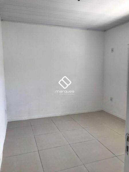 Casa com 3 quartos, 2 banheiros e 190m² à venda no bairro São Gonçalo, Pelotas