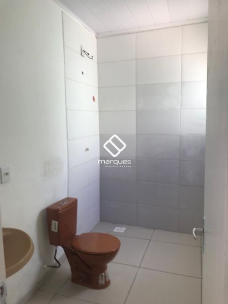 Casa com 3 quartos, 2 banheiros e 190m² à venda no bairro São Gonçalo, Pelotas