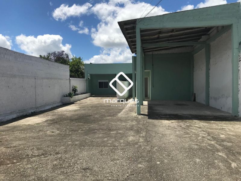 Casa com 3 quartos, 2 banheiros e 190m² à venda no bairro São Gonçalo, Pelotas