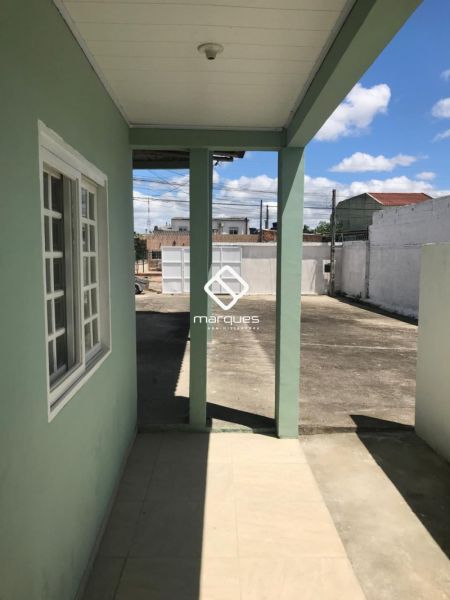 Casa com 3 quartos, 2 banheiros e 190m² à venda no bairro São Gonçalo, Pelotas