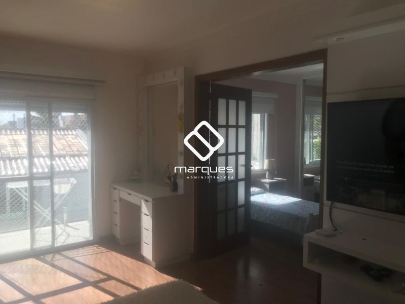 Casa com 3 quartos, 1 banheiro e 223m² à venda no bairro Laranjal, Pelotas