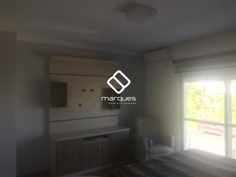 Casa com 3 quartos, 1 banheiro e 223m² à venda no bairro Laranjal, Pelotas
