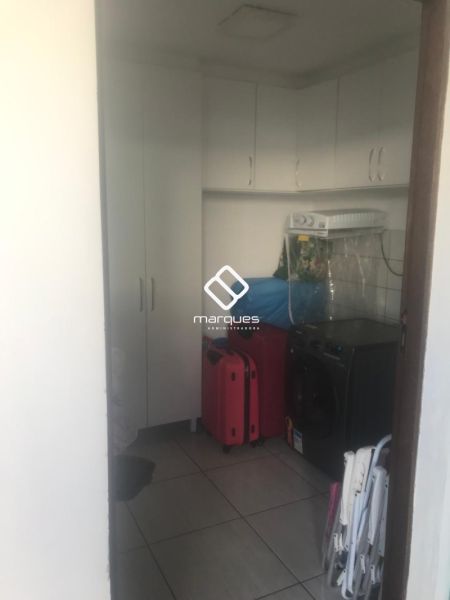 Casa com 3 quartos, 1 banheiro e 223m² à venda no bairro Laranjal, Pelotas