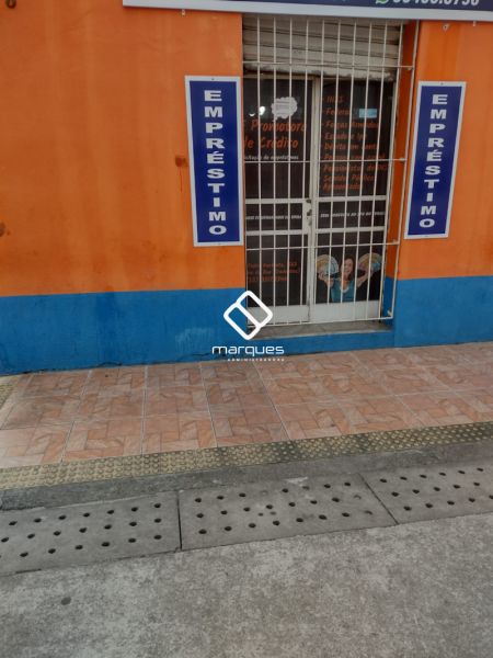 Sala com 1 banheiro e 110m² à venda no bairro Centro, Pelotas