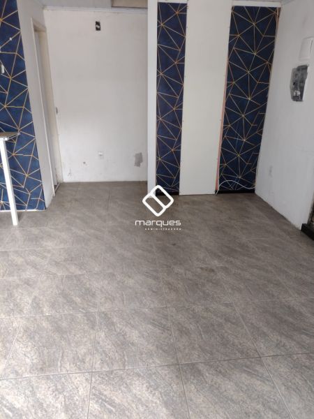 Sala com 1 banheiro e 110m² à venda no bairro Centro, Pelotas
