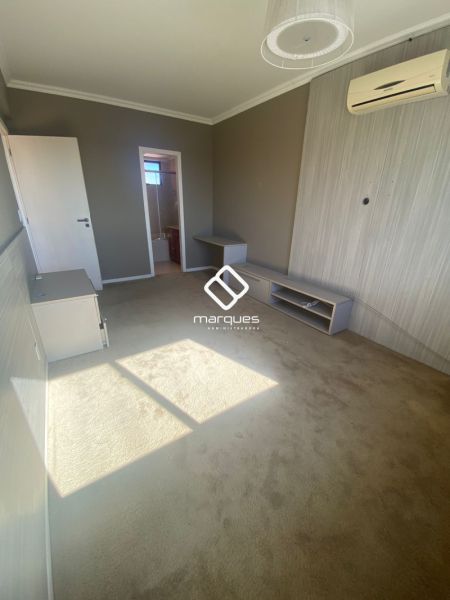 Apartamento com 2 quartos, 2 banheiros e 119m² à venda no bairro Centro, Pelotas
