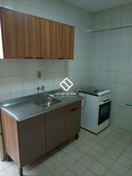 Apartamento com 2 quartos, 1 banheiro e 71m² à venda no bairro Centro, Pelotas