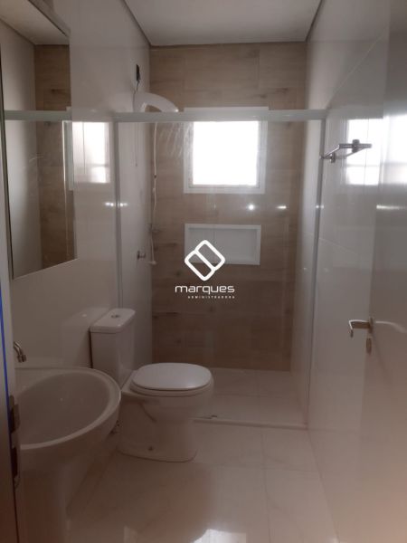 Casa com 2 quartos, 1 banheiro e 97m² à venda no bairro Areal, Pelotas