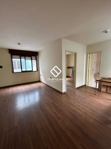 Apartamento com 1 quarto, 1 banheiro e 80m² à venda no bairro Centro, Pelotas