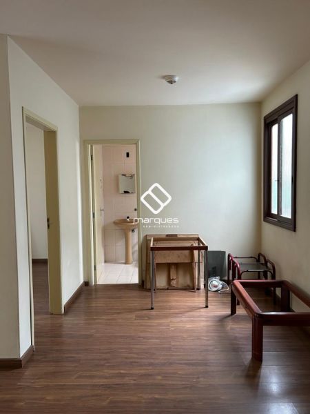 Apartamento com 1 quarto, 1 banheiro e 80m² à venda no bairro Centro, Pelotas