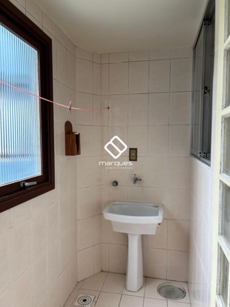 Apartamento com 1 quarto, 1 banheiro e 80m² à venda no bairro Centro, Pelotas