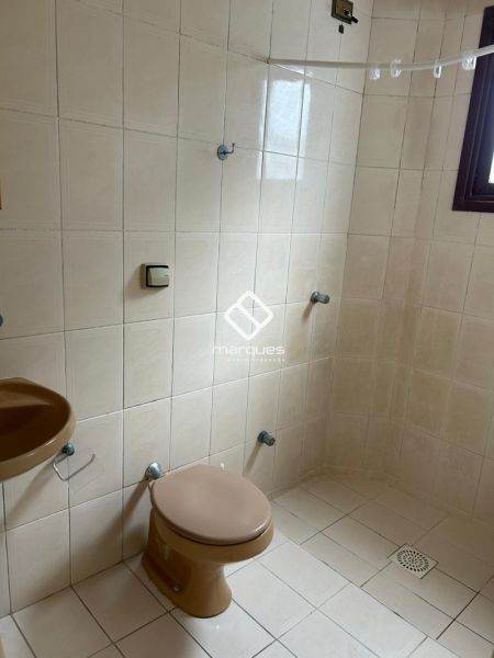 Apartamento com 1 quarto, 1 banheiro e 80m² à venda no bairro Centro, Pelotas