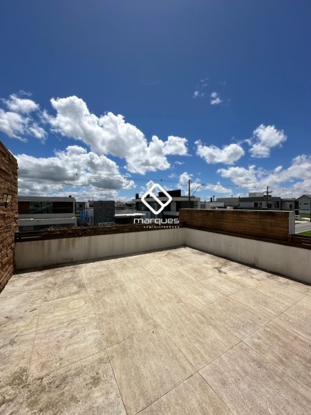 Casa com 4 quartos, 4 banheiros e 250m² à venda no bairro Laranjal, Pelotas