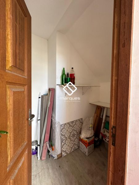 Casa com 4 quartos, 4 banheiros e 250m² à venda no bairro Laranjal, Pelotas