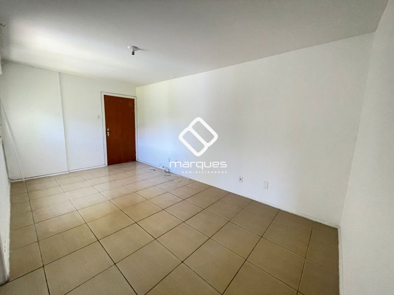 Apartamento com 2 quartos, 1 banheiro e 66m² à venda no bairro Fragata, Pelotas