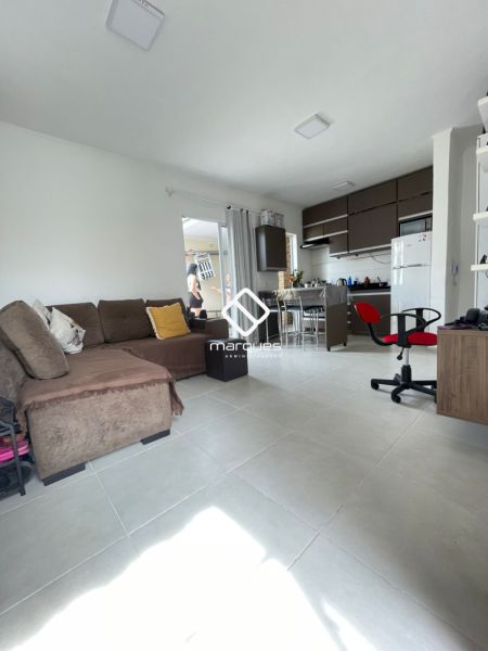 Casa com 2 quartos, 1 banheiro e 70m² à venda no bairro Fragata, Pelotas