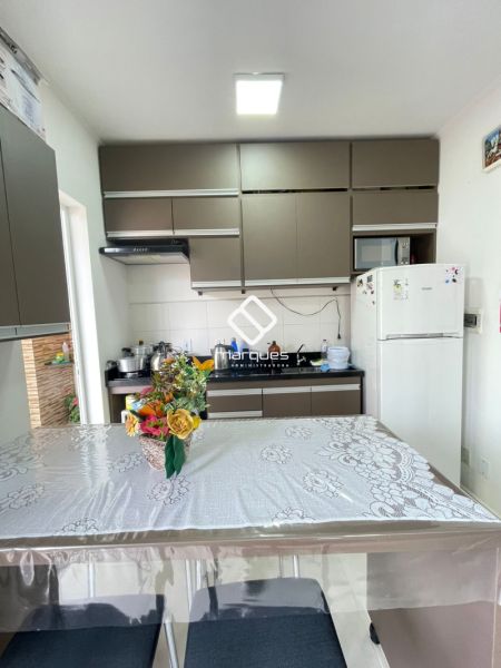 Casa com 2 quartos, 1 banheiro e 70m² à venda no bairro Fragata, Pelotas