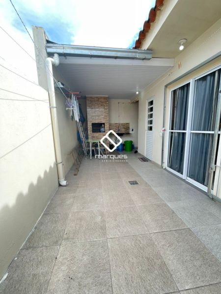 Casa com 2 quartos, 1 banheiro e 70m² à venda no bairro Fragata, Pelotas