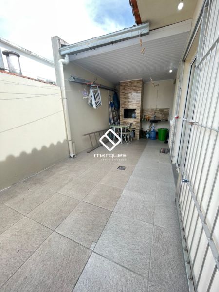 Casa com 2 quartos, 1 banheiro e 70m² à venda no bairro Fragata, Pelotas