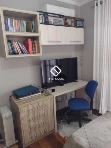 Casa com 3 quartos, 3 banheiros e 285m² à venda no bairro Três Vendas, Pelotas