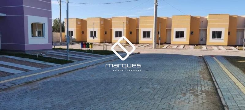 Casa com 2 quartos, 1 banheiro e 60m² à venda no bairro Santa Terezinha, Pelotas
