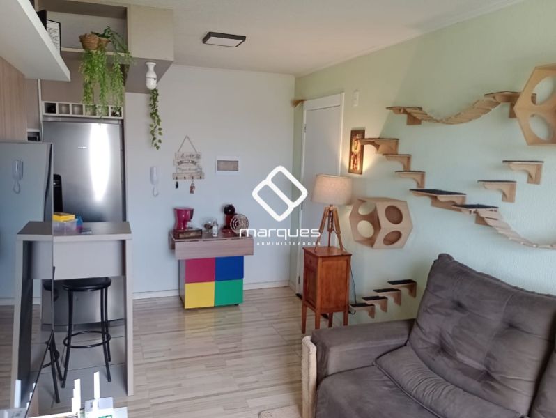 Apartamento com 2 quartos, 1 banheiro e 48m² à venda no bairro Sítio Floresta, Pelotas