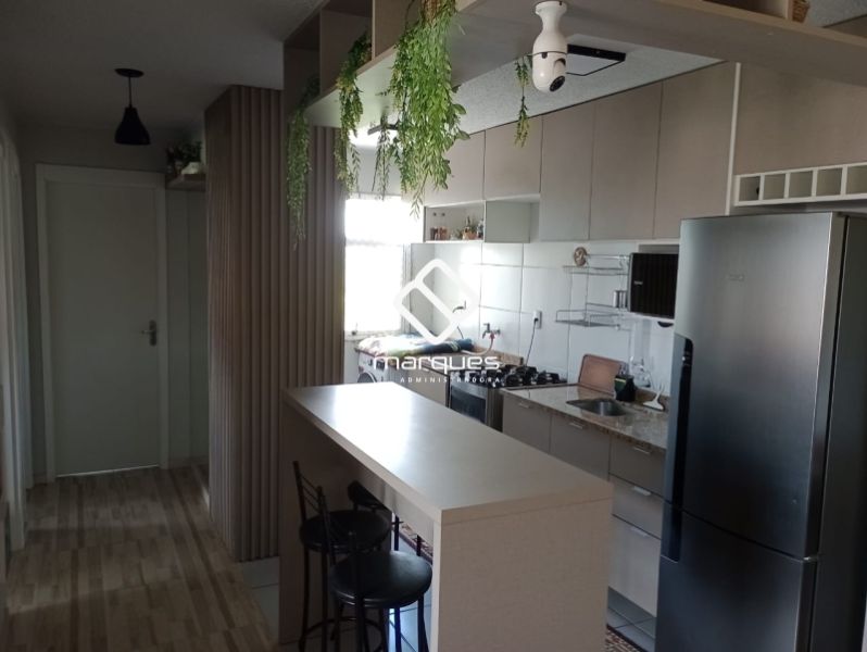 Apartamento com 2 quartos, 1 banheiro e 48m² à venda no bairro Sítio Floresta, Pelotas
