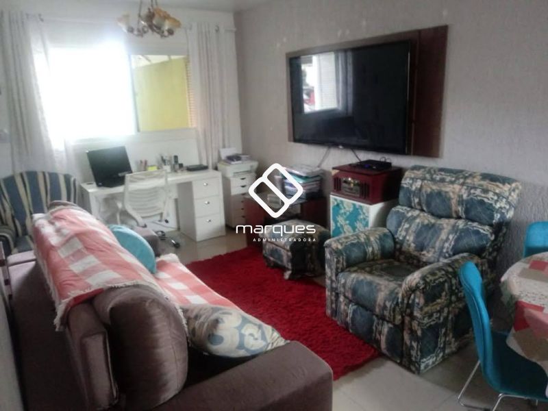 Casa com 2 quartos, 2 banheiros e 85m² à venda no bairro Três Vendas, Pelotas