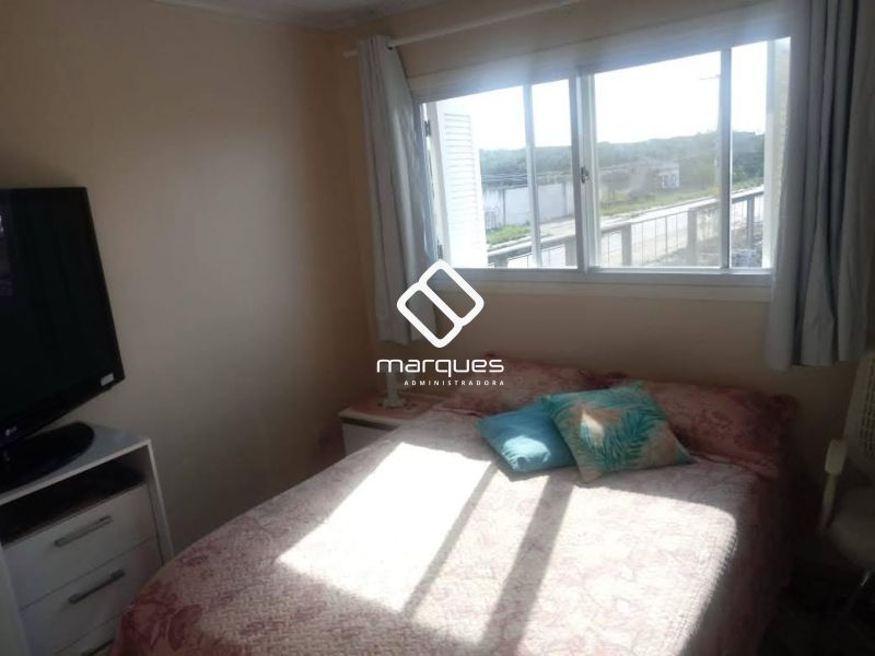 Casa com 2 quartos, 2 banheiros e 85m² à venda no bairro Três Vendas, Pelotas