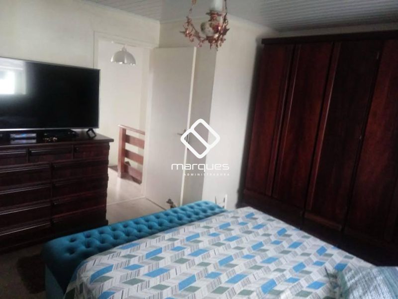 Casa com 2 quartos, 2 banheiros e 85m² à venda no bairro Três Vendas, Pelotas