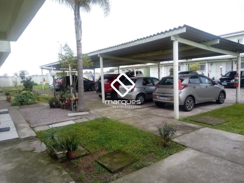 Casa com 2 quartos, 2 banheiros e 85m² à venda no bairro Três Vendas, Pelotas