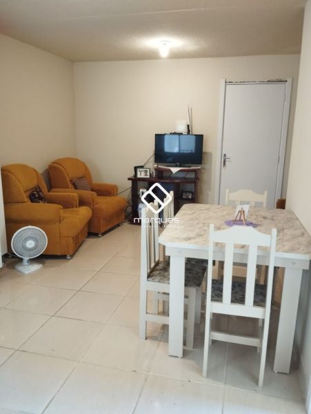 Apartamento com 2 quartos, 1 banheiro e 46m² à venda no bairro Sítio Floresta, Pelotas