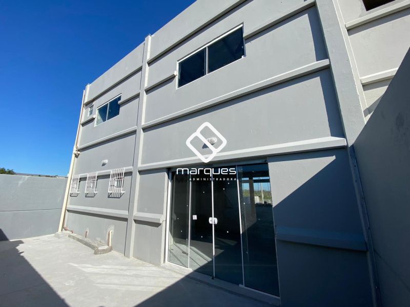 Prédio Comercial com 2 banheiros e 250m² à venda no bairro Três Vendas, Pelotas