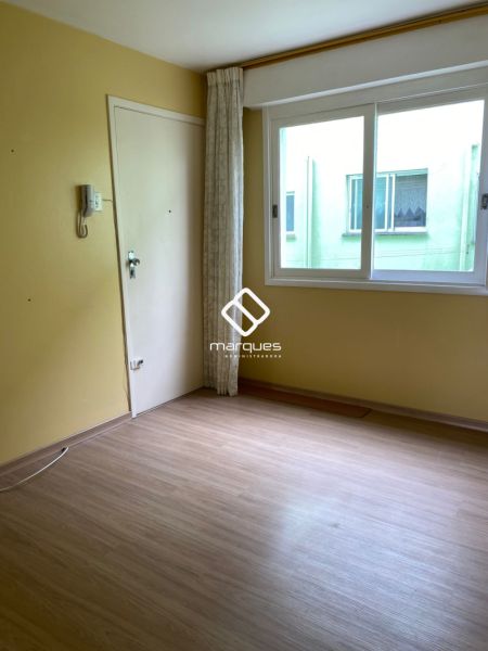 Apartamento com 2 quartos, 1 banheiro e 65m² à venda no bairro Fragata, Pelotas