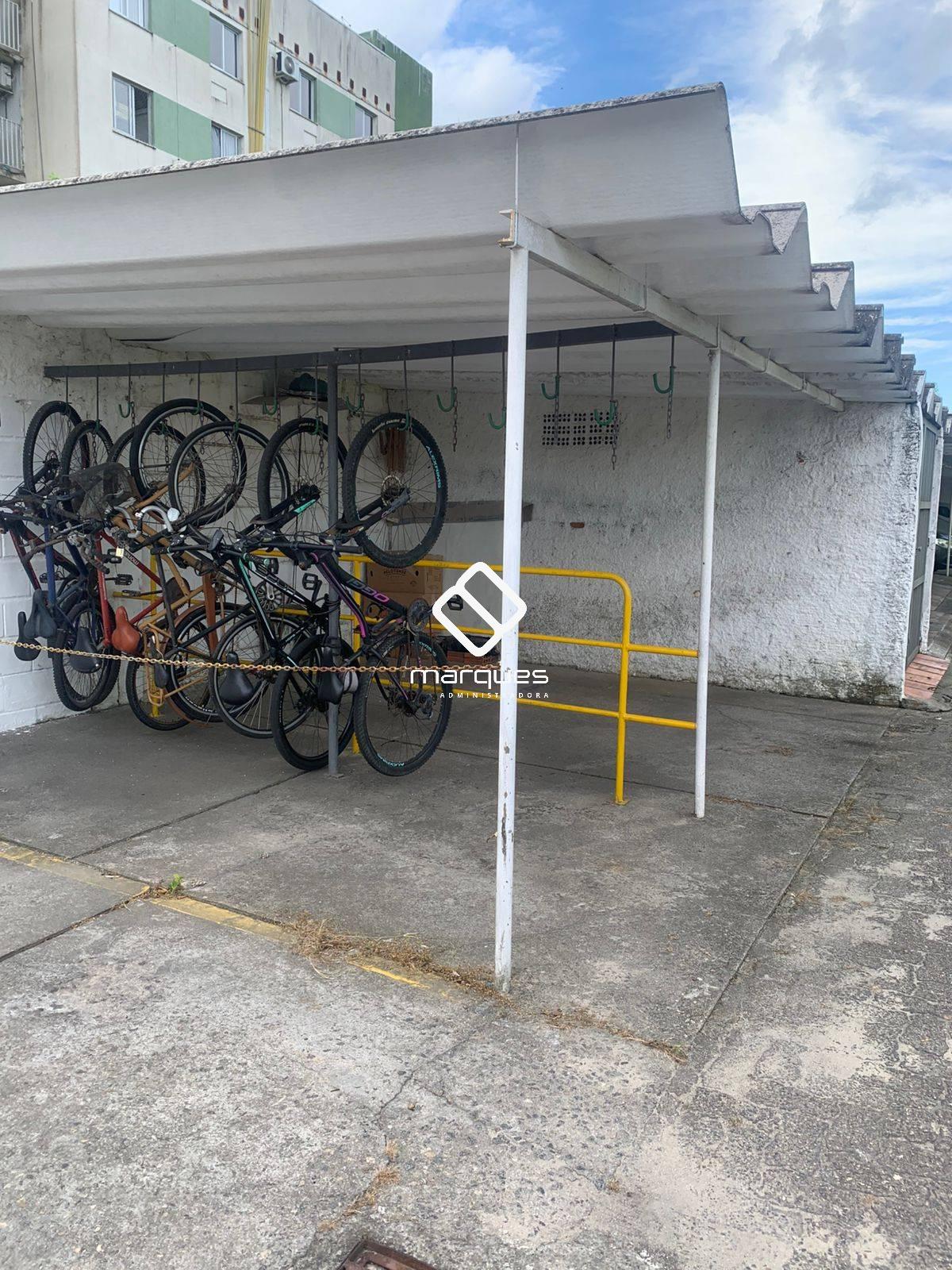 Apartamento com 2 quartos, 1 banheiro e 65m² à venda no bairro Fragata, Pelotas