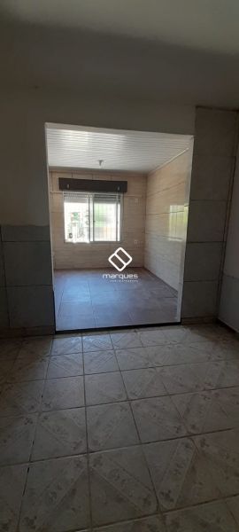 Casa com 2 quartos, 2 banheiros e 150m² à venda no bairro Laranjal, Pelotas