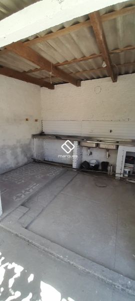 Casa com 2 quartos, 2 banheiros e 150m² à venda no bairro Laranjal, Pelotas