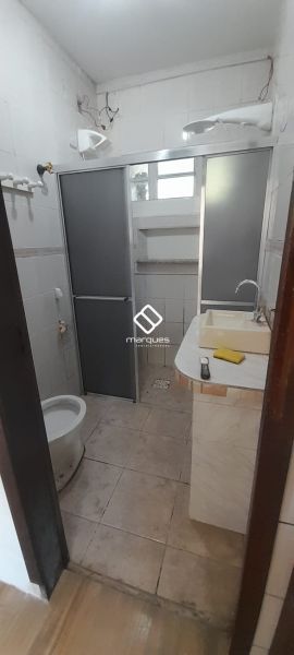 Casa com 2 quartos, 2 banheiros e 150m² à venda no bairro Laranjal, Pelotas