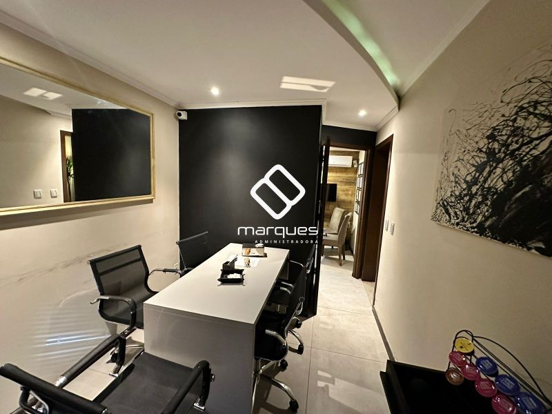 Casa com 3 quartos, 2 banheiros e 98m² à venda no bairro Areal, Pelotas