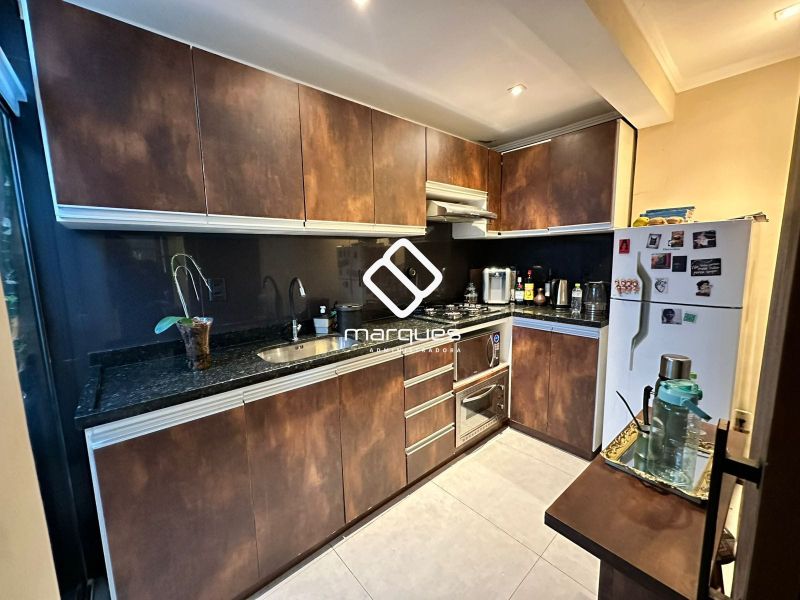 Casa com 3 quartos, 2 banheiros e 98m² à venda no bairro Areal, Pelotas