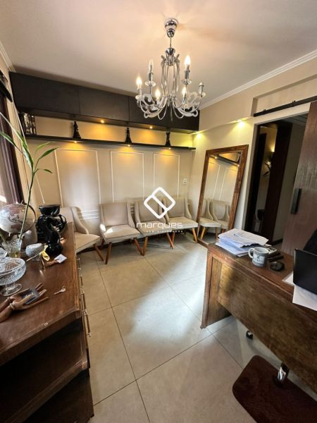 Casa com 3 quartos, 2 banheiros e 98m² à venda no bairro Areal, Pelotas