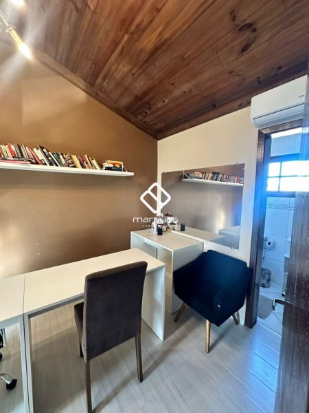 Casa com 3 quartos, 2 banheiros e 98m² à venda no bairro Areal, Pelotas