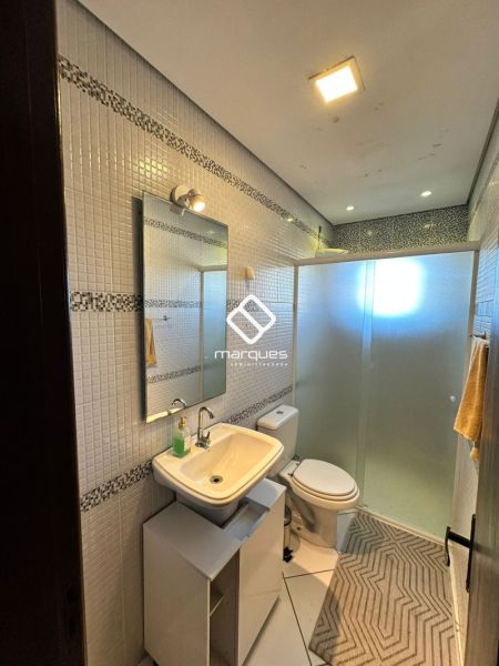 Casa com 3 quartos, 2 banheiros e 98m² à venda no bairro Areal, Pelotas