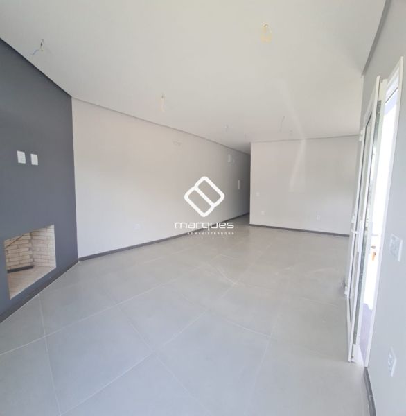 Casa com 2 quartos, 1 banheiro e 70m² à venda no bairro Laranjal, Pelotas