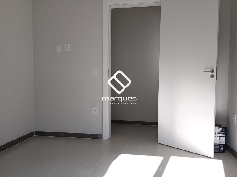 Casa com 2 quartos, 1 banheiro e 70m² à venda no bairro Laranjal, Pelotas