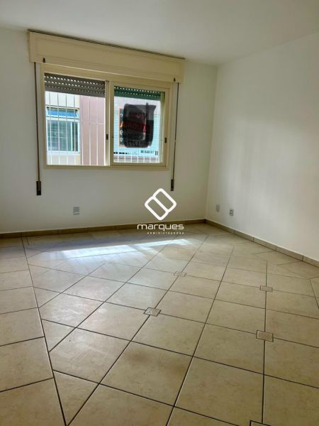 Apartamento com 1 quarto, 1 banheiro e 81m² à venda no bairro Centro, Pelotas