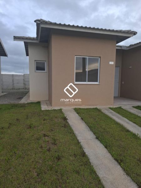 Casa com 2 quartos, 1 banheiro e 43m² à venda no bairro Três Vendas, Pelotas