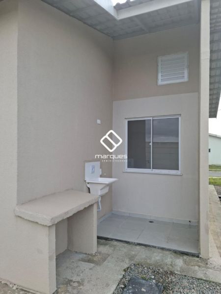 Casa com 2 quartos, 1 banheiro e 43m² à venda no bairro Três Vendas, Pelotas