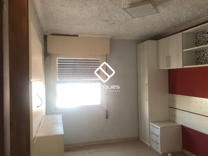 Apartamento com 3 quartos, 1 banheiro e 84m² à venda no bairro Centro, Pelotas